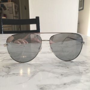 Quay x Desi Perkins High Key Aviators